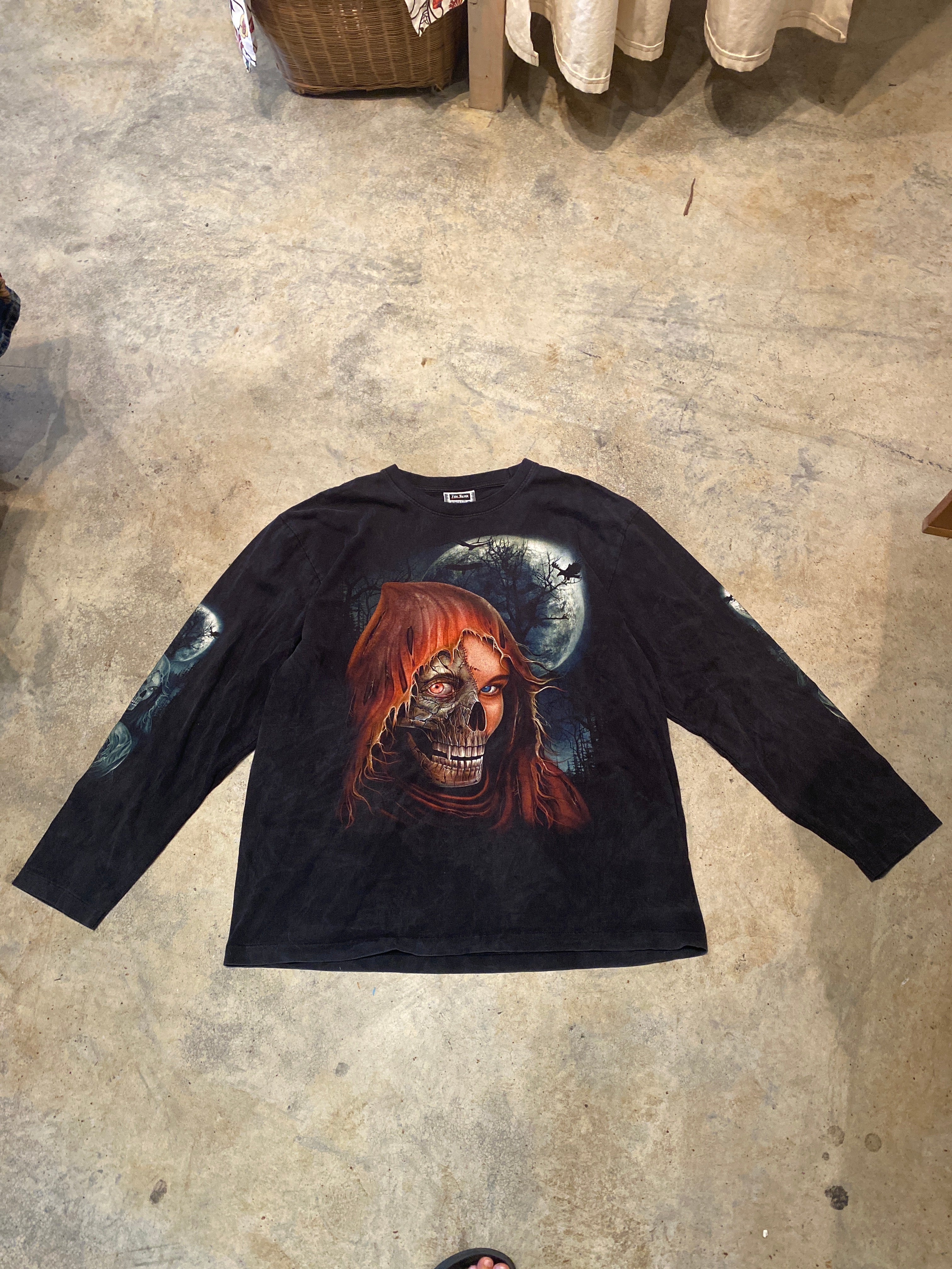 The Roxy Slayer Girl Vintage XXLarge Shirt