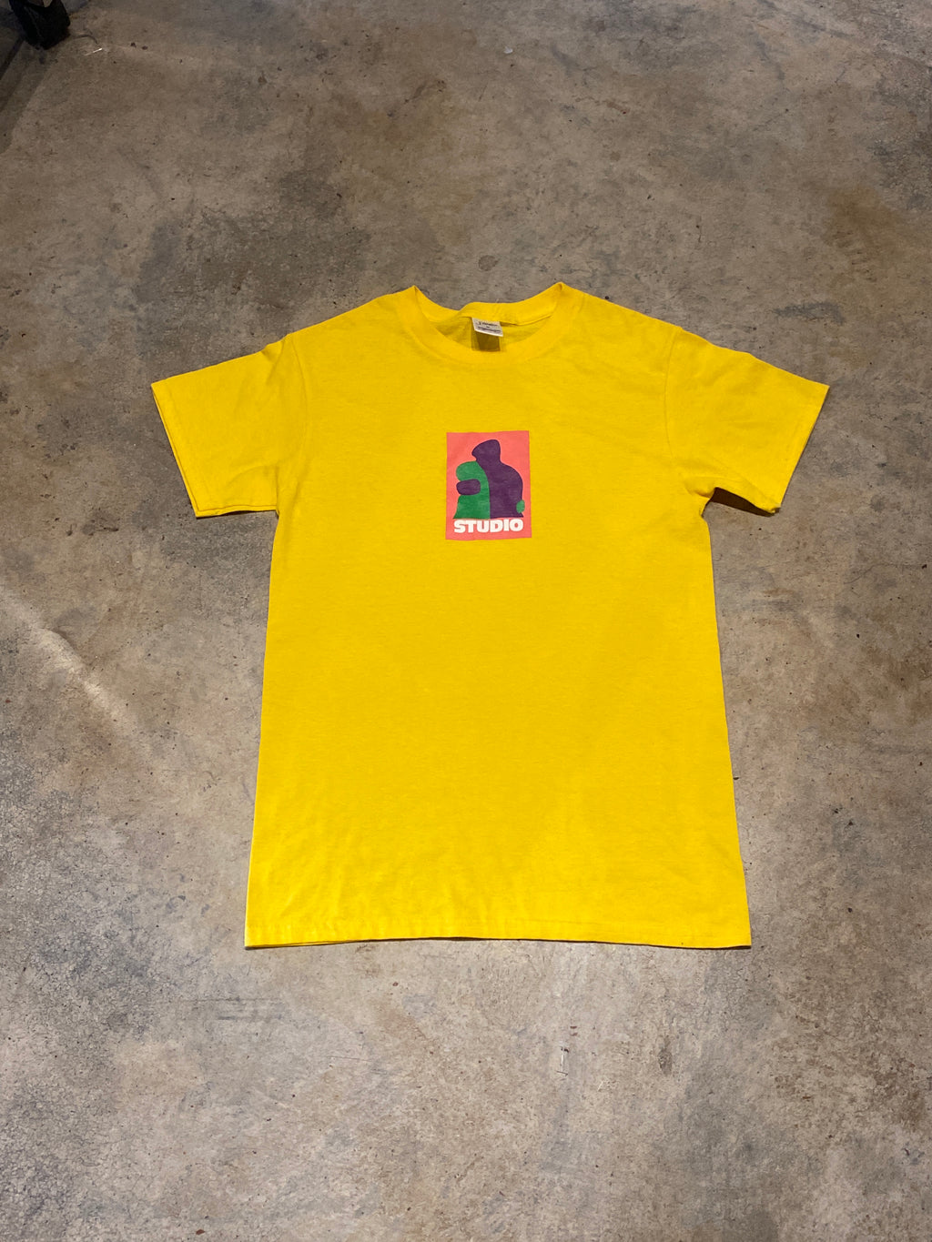 Studio XOXO Hugging  Streetwear  SS Small  Yellow Shirt