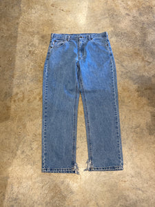 Carhartt 36 30 Blue Nicaragua Regular, Slight Tear on bottom hems Jeans B18-STW RV001
