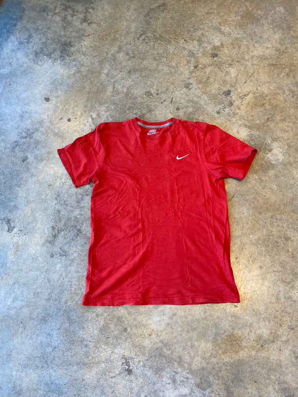 Nike Regular Fit Red Shirt Medium